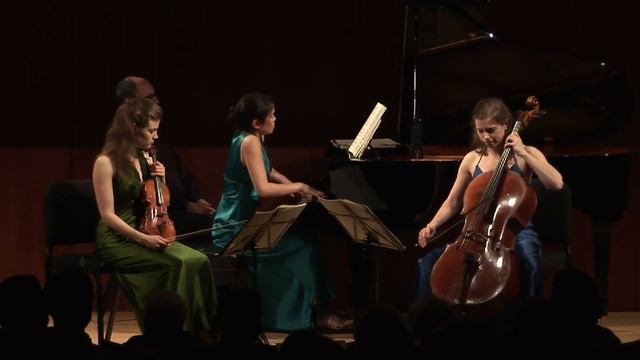 Claremont Trio - Mendelssohn Trio in D minor, Op. 49 - IV. Finale: Allegro assai appassionato смотреть онлайн