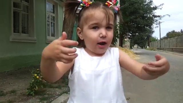 Девочка 3,5 года читает стихи смотреть онлайн
