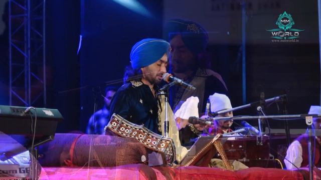 Gurbani Shabad - Dhan Dhan Ram Dass Gur - Satinder Sartaaj - Shri Amritsar Sahib - India Tour смотреть онлайн