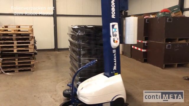 Robot Master beim Folienverpacken von Blumentöpfen смотреть онлайн