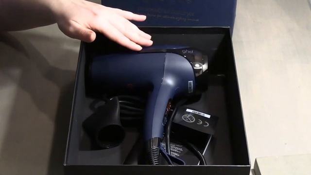 GHD HELIOS ФЕН.воздушный поток скоростью 120 км/ч.С новой инновационной технологией Aeroprecis!Обзо смотреть онлайн