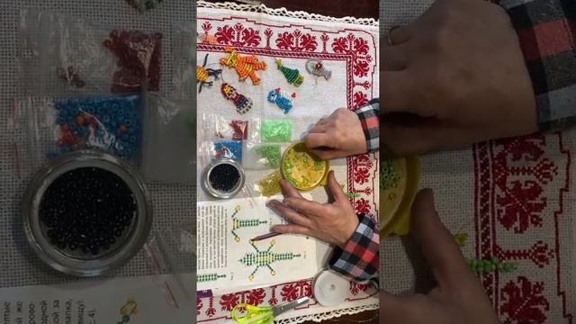 Ящерица из бисера / ящірка з бісеру смотреть онлайн