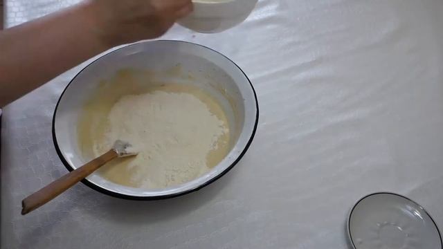 УНИВЕРСАЛЬНОЕ ДРОЖЖЕВОЕ ТЕСТО - простой рецепт за 5 минут смотреть онлайн