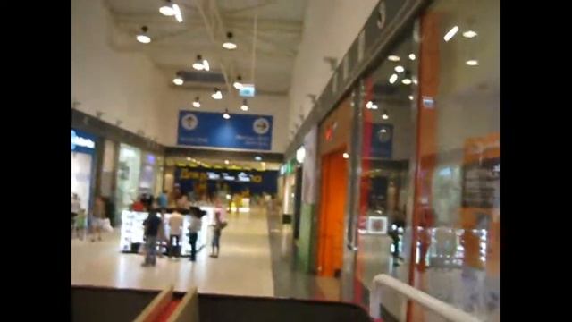 ТЦ Мега! Автобус для детей! смотреть онлайн