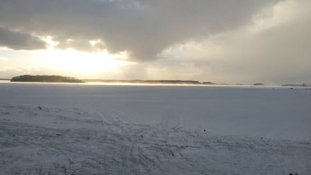 19 марта - вечером на Здешево. Вышневолоцкое Водохранилище смотреть онлайн