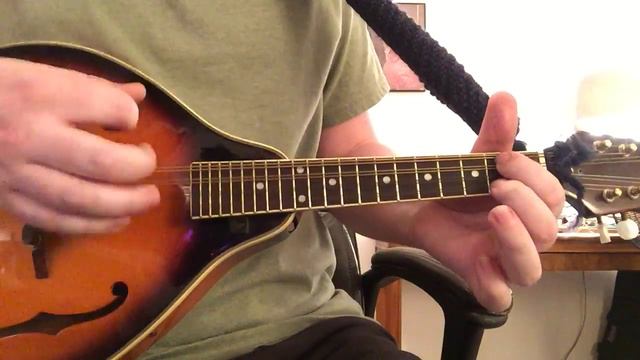Scott plays "Battle of Evermore" on Mandolin смотреть онлайн