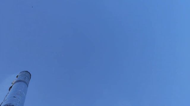 Мирное небо над головой и дым от котла неделька из трубы ? смотреть онлайн