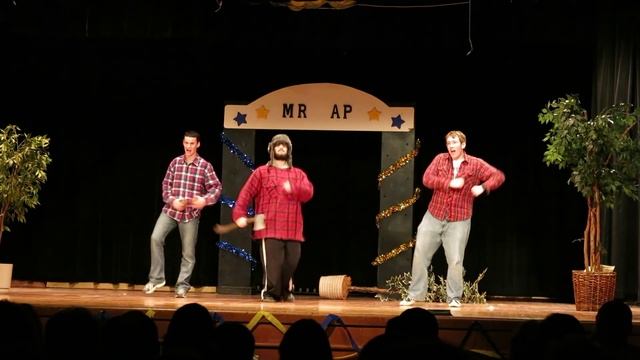Nicholas Tiberius performs The Monty Python LumberJack song смотреть онлайн