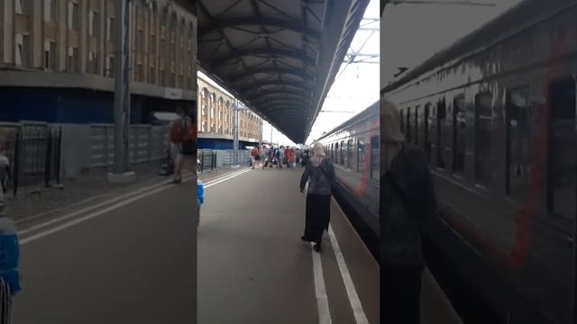 Попрашайке в руки деньги не давайте Вокзал от Ведьмы №1 смотреть онлайн