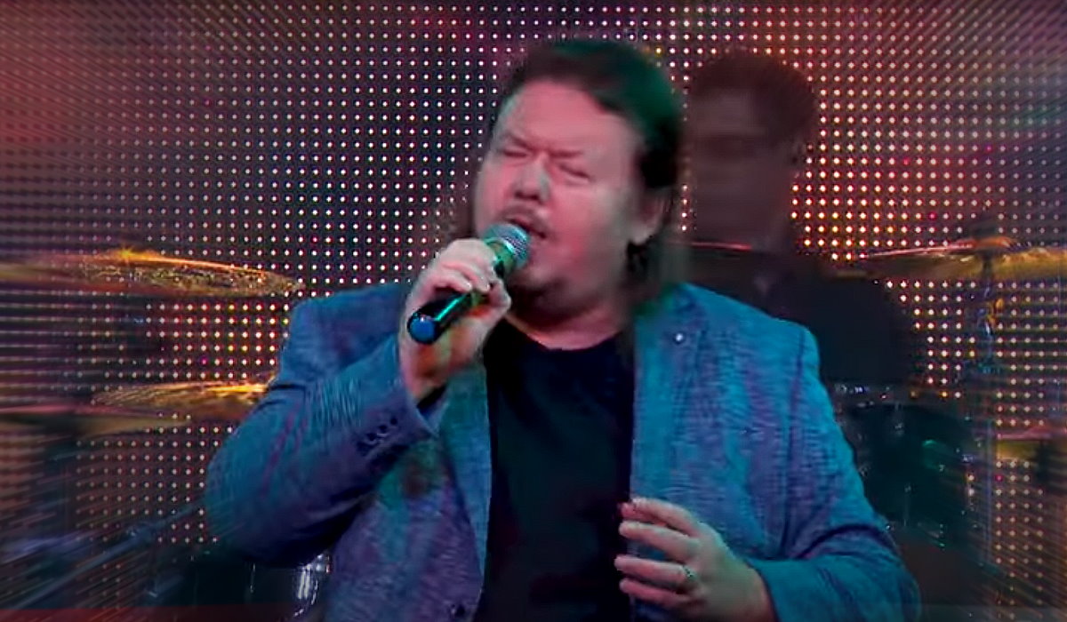 Зал Затаил дыхание и Слушал. смотреть онлайн