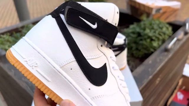 Nike Air Force 1 Mid смотреть онлайн