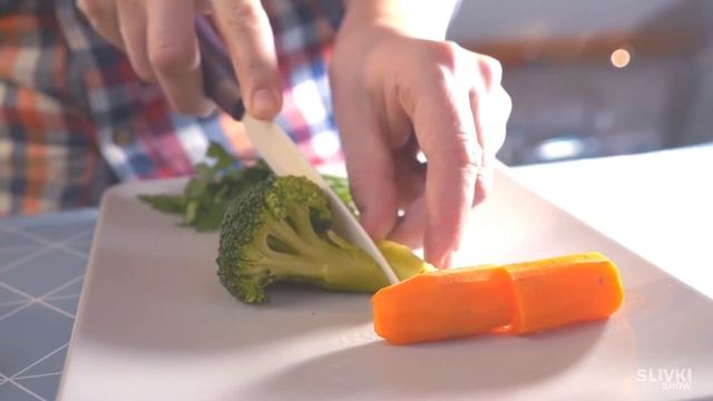 СДЕЛАЛИ КОРМ ДЛЯ КУКИ:)