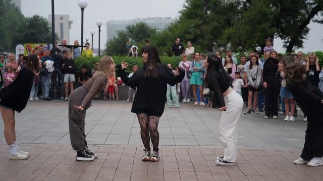 [KPOP IN PUBLIC | ONE TAKE] LE SSERAFIM— Eve Psyche and The Bluebeard's Wife cover by Sleeping Beas смотреть онлайн