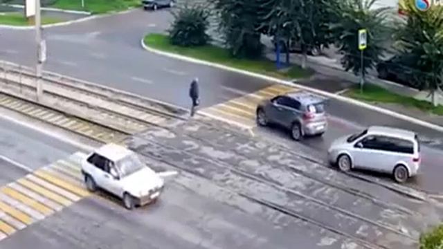 Шесть ловушек на дороге, про которые должен знать каждый водитель и пешеход смотреть онлайн