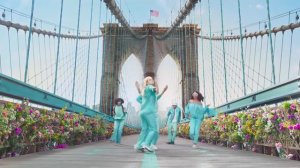 «Хип-хоп» в исполнении Эль Фаннинг в рекламе Tiffany & Co