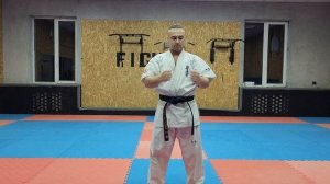 Тайкиоку соно сан. 3 простое ката руками.