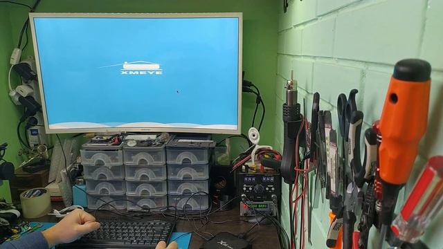 Как подключить систему видеонаблюдение к домашнему телевизору с помощью Android IPTV приставки. смотреть онлайн