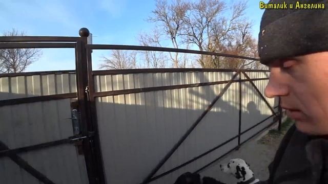 ПЕРВЫЙ РАЗ ШПАКЛЮЮ СТЕНЫ / АНГЕЛИНА ПОСАДИЛА ЦВЕТЫ / ВЛОГ / Солнечный генератор Energizer PPS320 смотреть онлайн