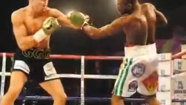 В январе пройдет бой ГОЛОВКИН vs ДЖЕЙКОБС! Геннадий уже готов показать себя во всей красе 1 смотреть онлайн