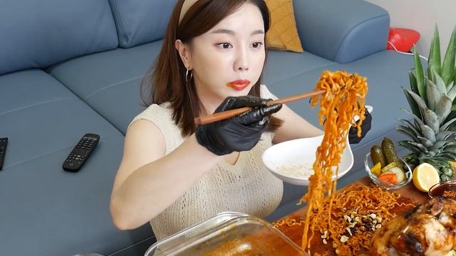 RUS SUB) ананас чикин курица в кляре приготовление пищи ? кру́пный  шоппинг  Ssoyoung