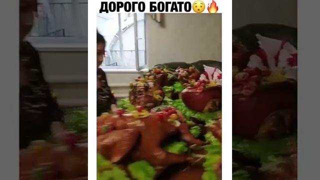 После тяжелого дня можно и покушать смотреть онлайн