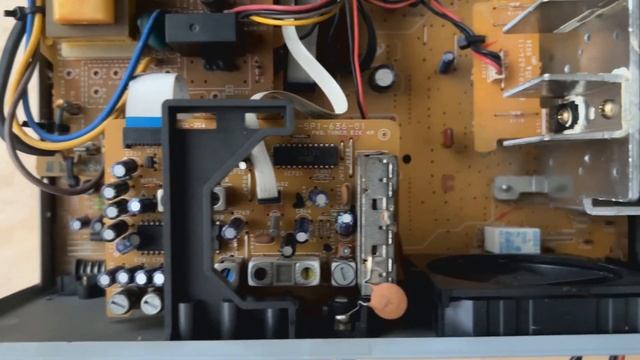 Aiwa Mini Component System XR-H1100 - Play Time & What's inside? смотреть онлайн