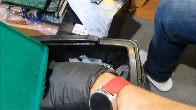 HOW I FIXED AUXILIARY PUMP HEATER BMW 330D E90 M SPORT 2008 смотреть онлайн