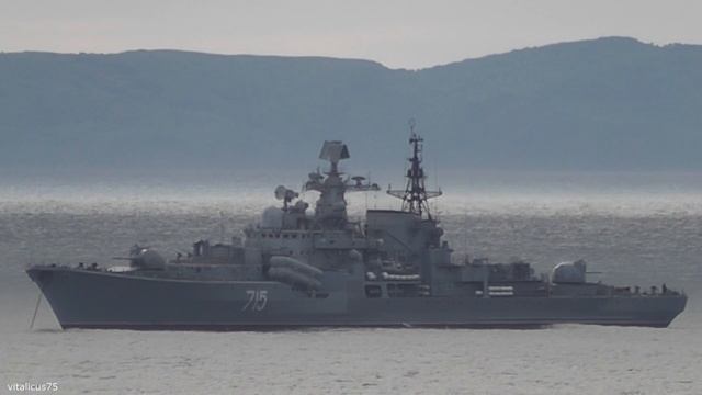 Эсминец "Быстрый" на рассвете, 2017, Destroyer Bystryy, Владивосток. смотреть онлайн