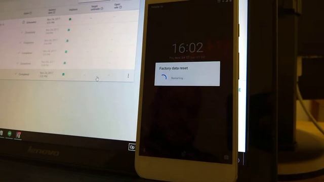 Firebase notification triggers UI Crash & factory reset on Pixel XL смотреть онлайн