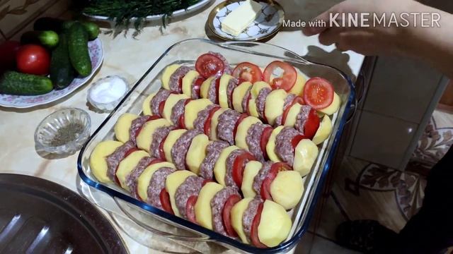 Готовим картошка с котлетами в духовке смотреть онлайн