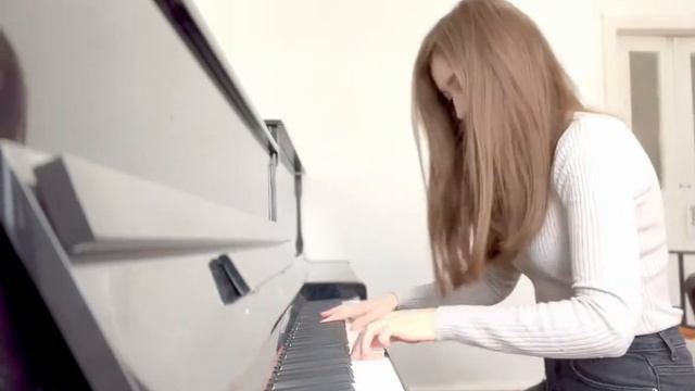Батербиева Залина. С. Рахманинов. "Музыкальный момент 4" смотреть онлайн