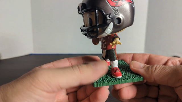 Funko Pop! Football Tom Brady Tampa Bay Buccaneers NFL Vinyl Figure (#157) - Rodimusbill Review смотреть онлайн