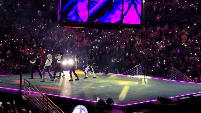 [8k] 230820 Stray Kids - Super Bowl - KCON LA 2023 смотреть онлайн
