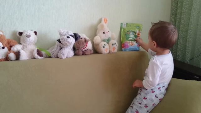 Очень любят кашку Хайнц медвежата и Мишутка (1 год 5 мес.) смотреть онлайн