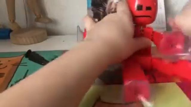 Распаковка большого стикбота