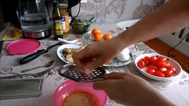 Салат ,,Цезарь,, с такой заправкой делала первый раз. Получилось вкусно. Ингредиенты простые. смотреть онлайн