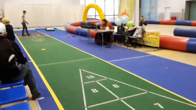 Шафлборд напольный. Игра для всех возрастов.