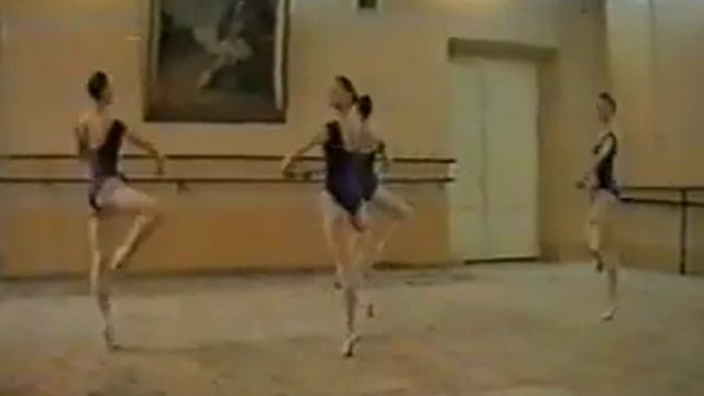 тренировки в училище Вагановой 6th grade girls -2 смотреть онлайн