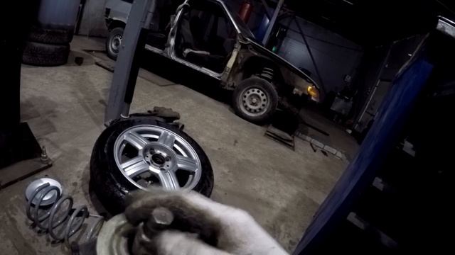 НОВЫЕ ПРУЖИНЫ на ВАЗ 2109 | ШИЛЬДИКИ на БАГАЖНИК смотреть онлайн