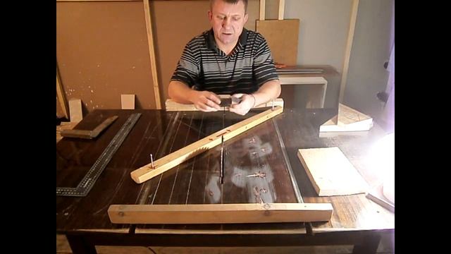 Простой стол для ручной циркулярной пилы, своими руками. смотреть онлайн