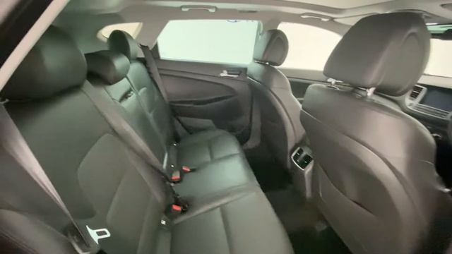 2015(65) Hyundai Tucson 2.0 Premium SE 5dr смотреть онлайн