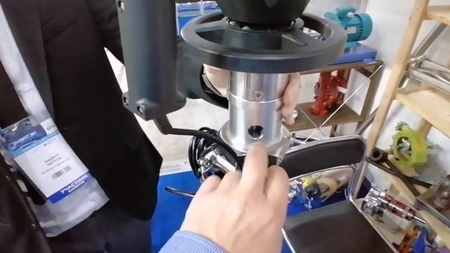 Бочковой насос для вязких агрессивных продуктов смотреть онлайн