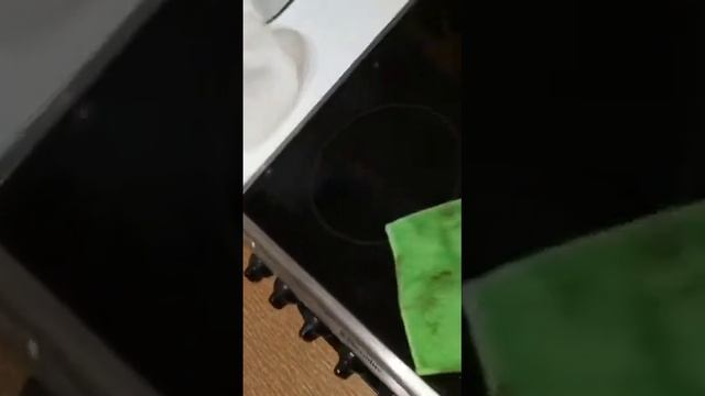 Посудная салфетка - легко отмыть плиту! смотреть онлайн