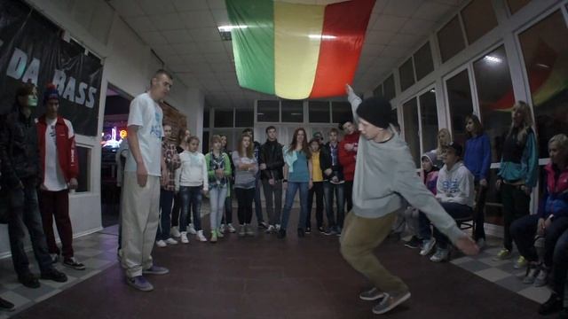 |HIT THE BEAT| 25.11.12 POPPING Final FLOWTATE vs LUKASH смотреть онлайн