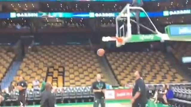 Celtics’ Kyrie Irving works on 3-point range prior to preseason opener смотреть онлайн