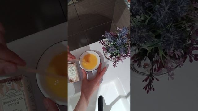 Как Сделать ВОЛОСЫ ГУЩЕ // Простая и Полезная Маска для Волос смотреть онлайн