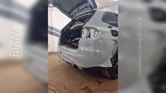 BMW X3. Оклейка виниловой пленкой Oracal смотреть онлайн