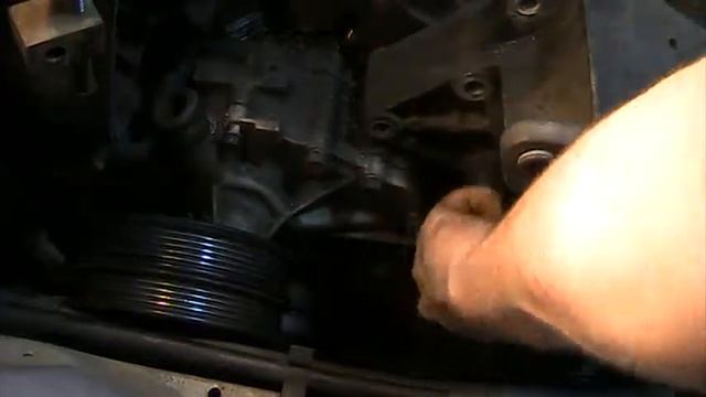 1991-Ford Taurus 3.0 - Pulling Waterpump (part 3) смотреть онлайн