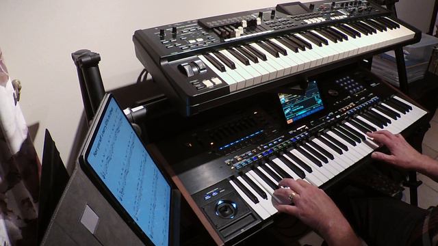 Have yourself a merry little christmas - Korg pa5X cover смотреть онлайн
