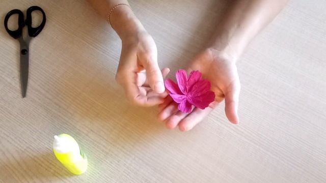 #цветысвоимируками Цветы из бумаги быстро и просто (в технике Твист Арт) смотреть онлайн